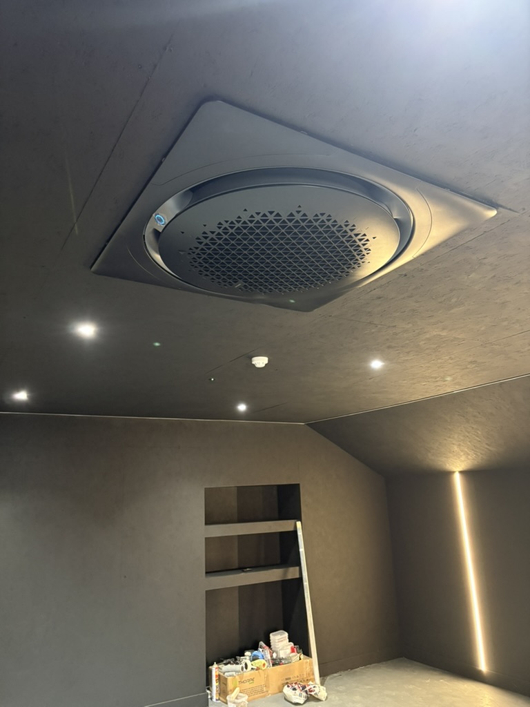 Samsung 360 round-flow cassette installed in the main Shredfast fitness studio